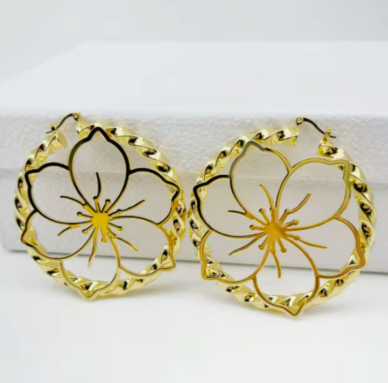 Flower Twist Hoop Earrings