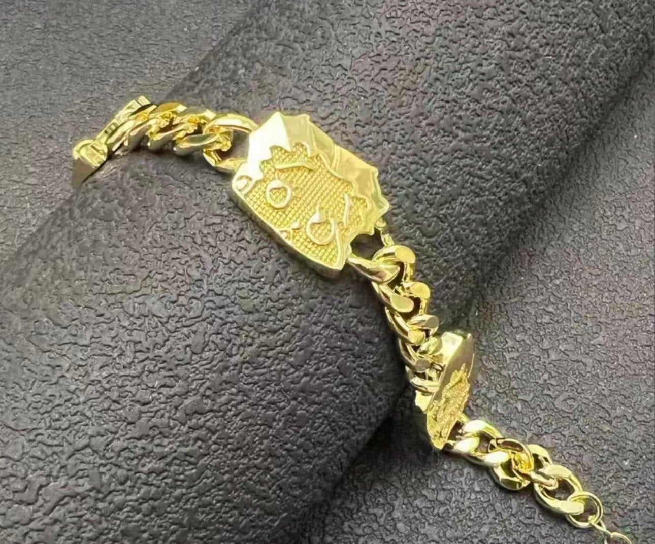 Betty Boop Chained Bracelet