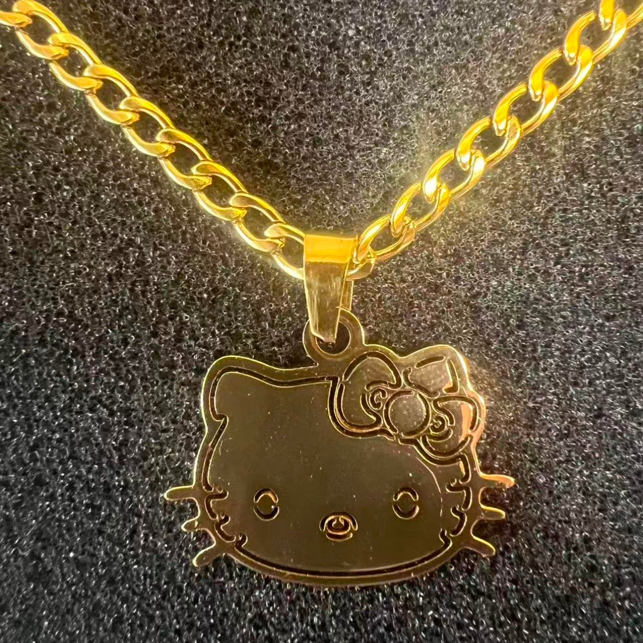 Hello Kitty Face Necklace