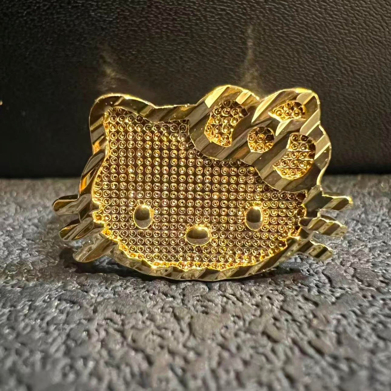 Hello Kitty Face Ring